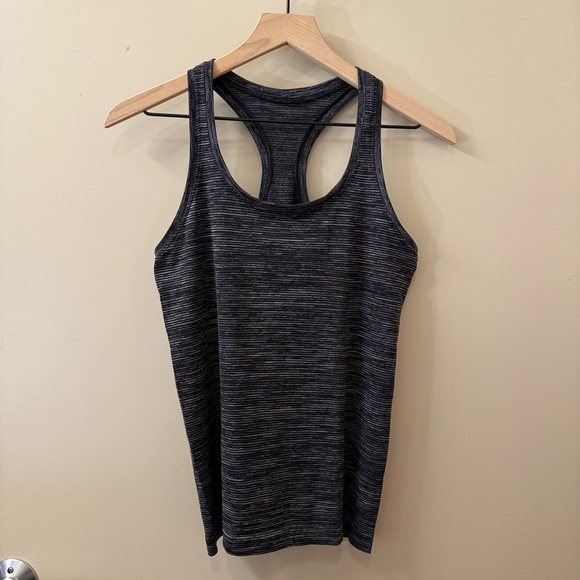Lululemon Swiftly Speed Racerback Black and Gray Tank Top size 6 - Picture 2 of 6